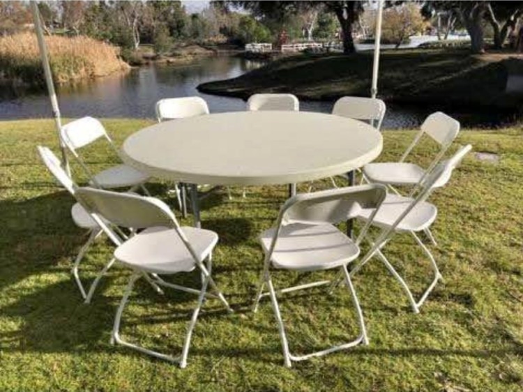 Round Folding Table